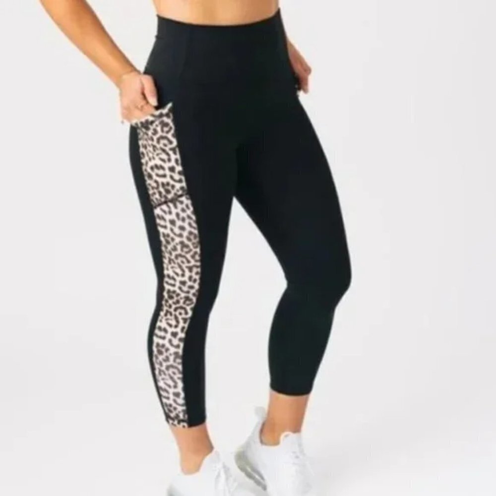 Zyia Brilliant Hi Rise Crop Legging leopard Print Side‎ panel with pockets